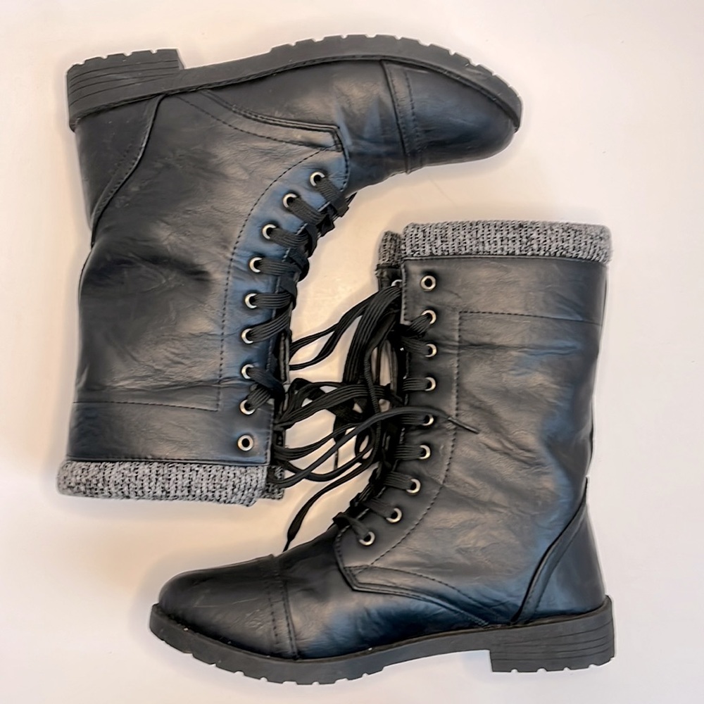 Blue Suede Shoes Brand Millie Sweat Faux Leather Combat Black Boots Size 8